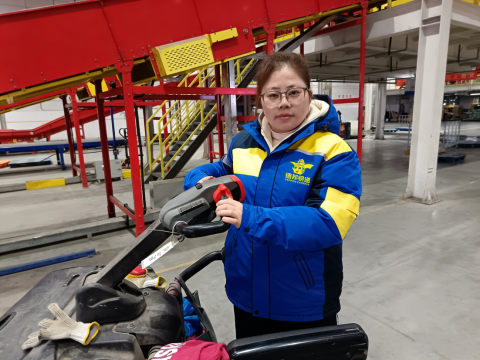 三月物流行业女性力量：德邦快递王玲、王喜丽的坚守与成长