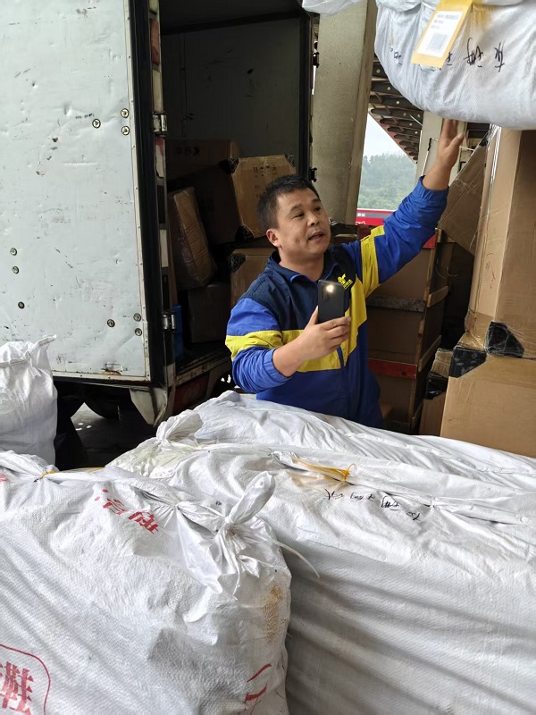 德邦快递在十个地区实现100%乡镇覆盖