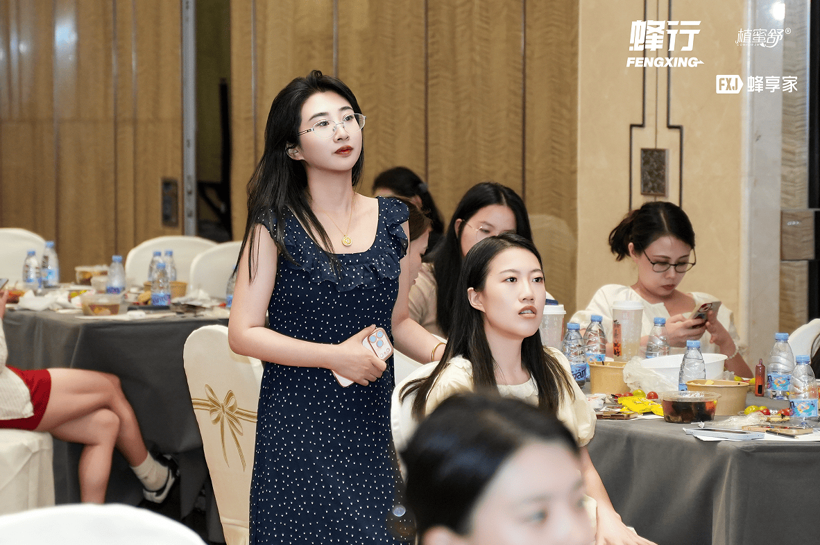 宝妈副业怎么搞？26岁迪迪兼职月入15万，分享氧心内衣轻松变现